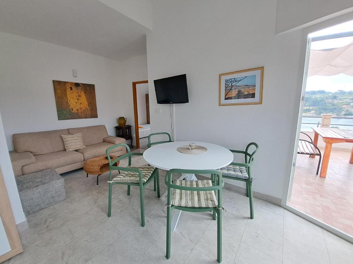 Villa Porto Rogač Exteriör bild